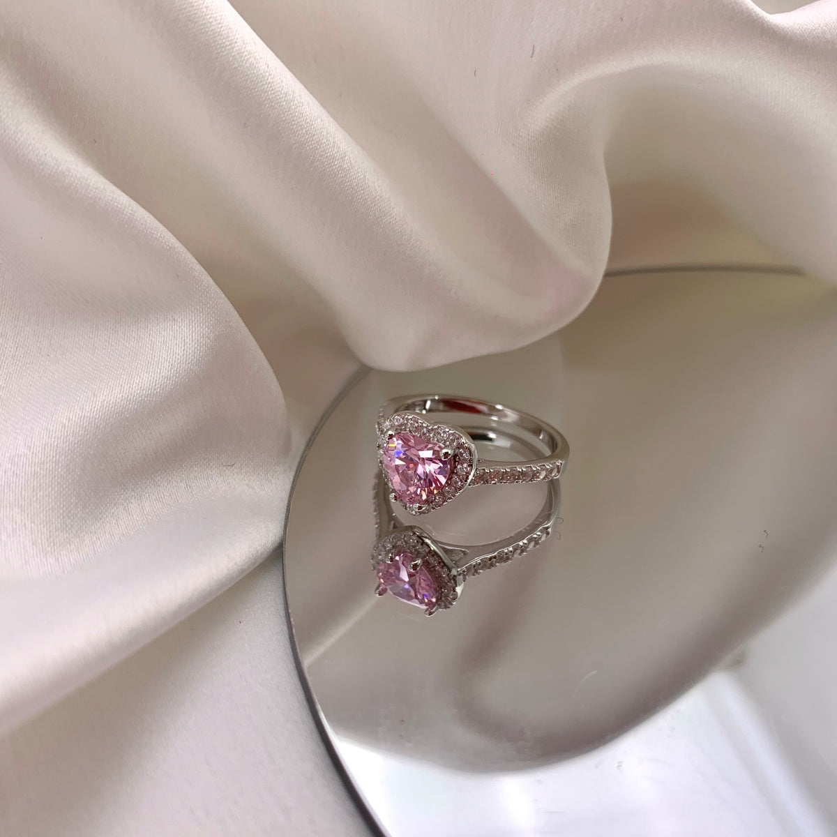 [Vivid Aurora]Eternity Splashy Romantic Heart Shape Lover Ring